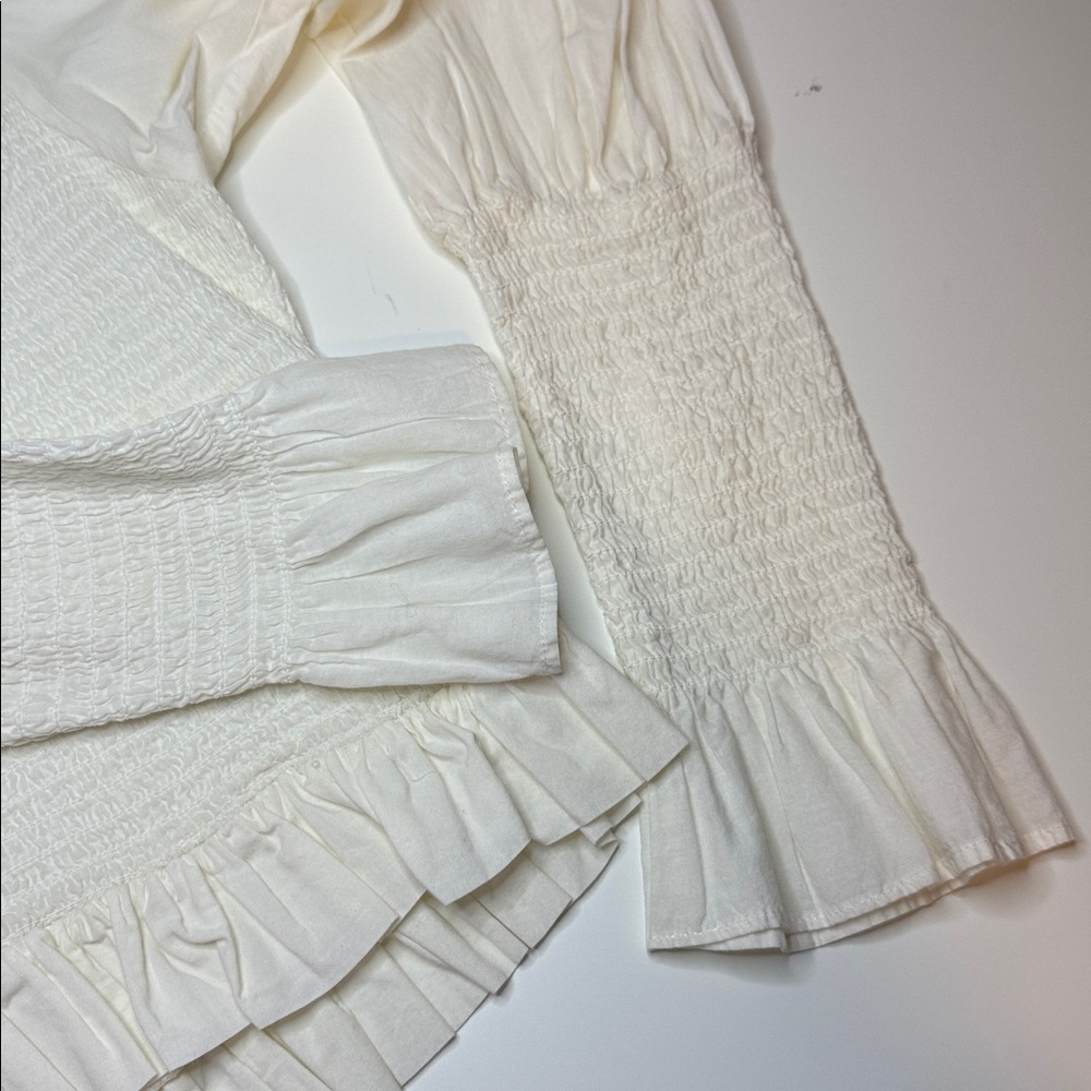 🤍 Farm Rio | Smocked Cotton Ruffle Blouse | Off-White | Size M - Picture 8 of 14